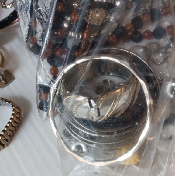 3+ lbs Lot Costume Jewelry VTG  Modern Junk Art Craft Wear Resell *LOOK* - Picture 2 of 11